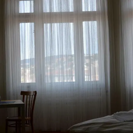 住宿加早餐酒店 Zudecche 1 *